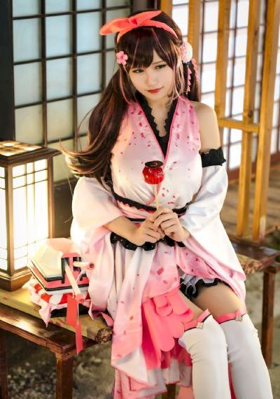 日韩美女乱淫aaa高清视频