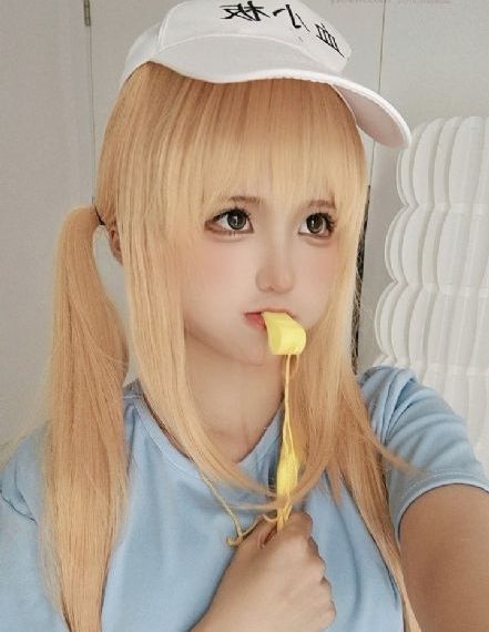 中字年轻漂亮的儿媳2