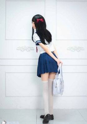 美女内内免费看