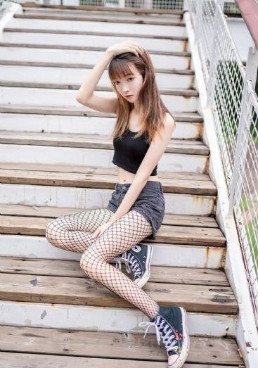 波多野结衣大战三个黑鬼