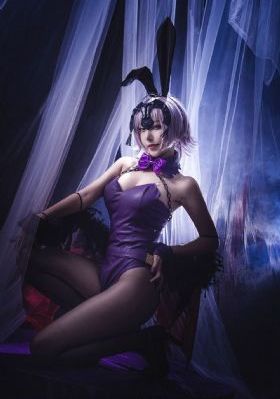 空既是色