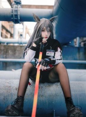 超超超超喜欢你的100个女朋友